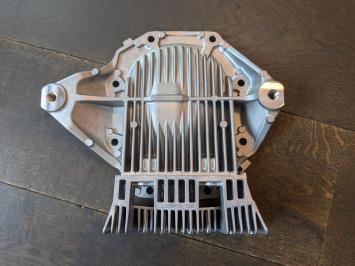 215HAG AMG differential cover with cooling fins